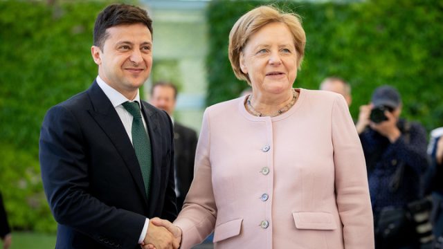 Зеленский о Меркель: "Я от нее ожидал большего"